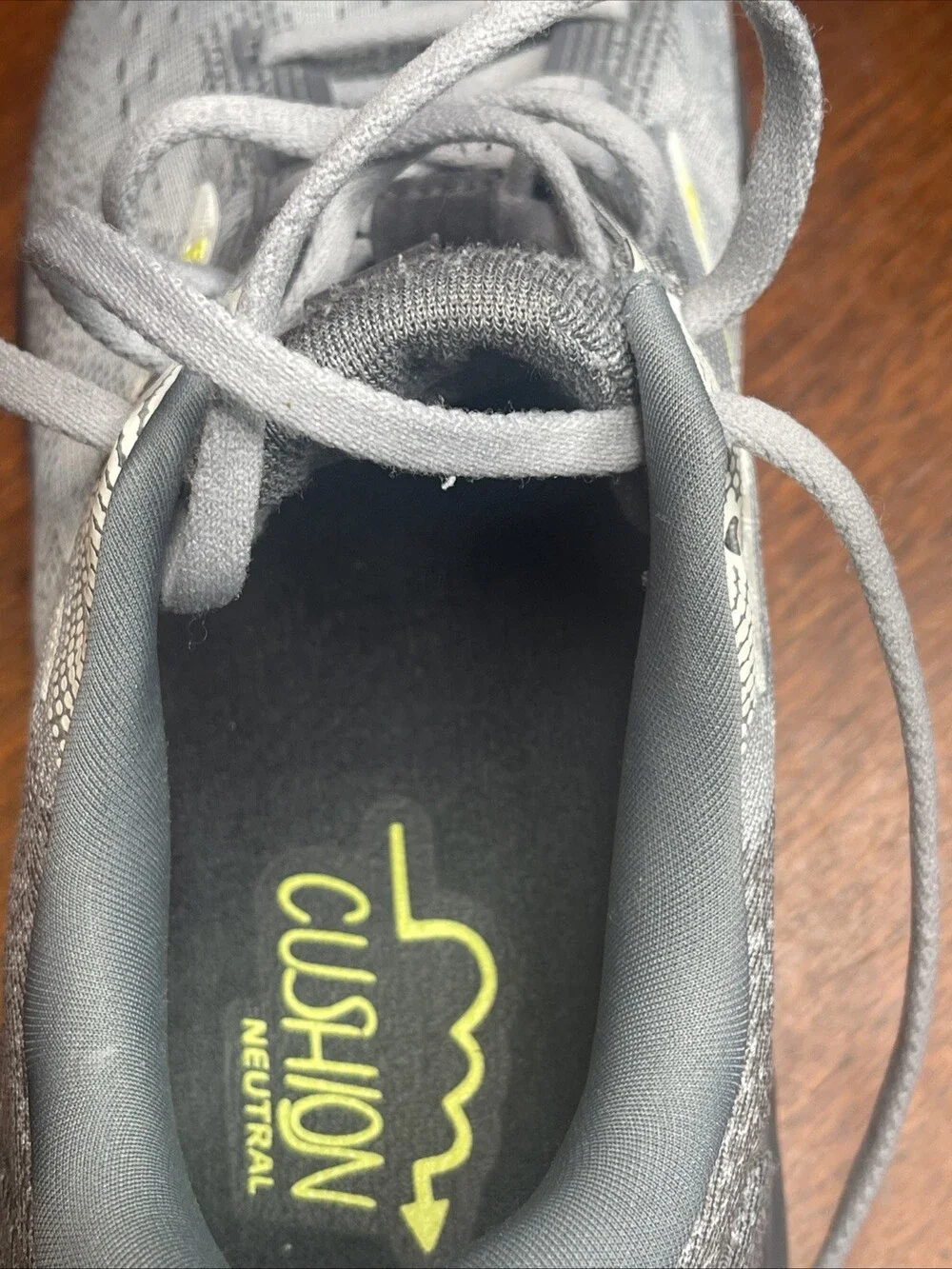 Brooks Men Ghost 16 Running Shoes Size 8 EU 41 Medium Gray Sneakers Comfortable